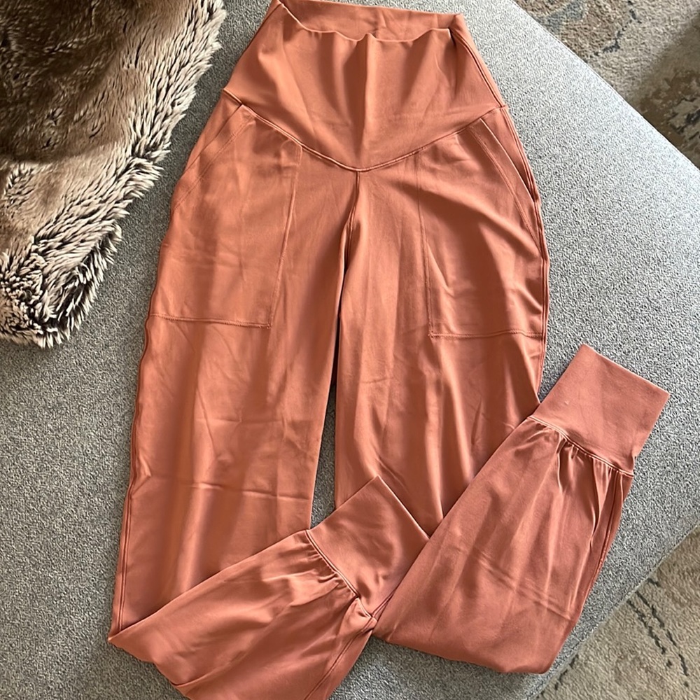 Aerie OFFLINE joggers with pockets